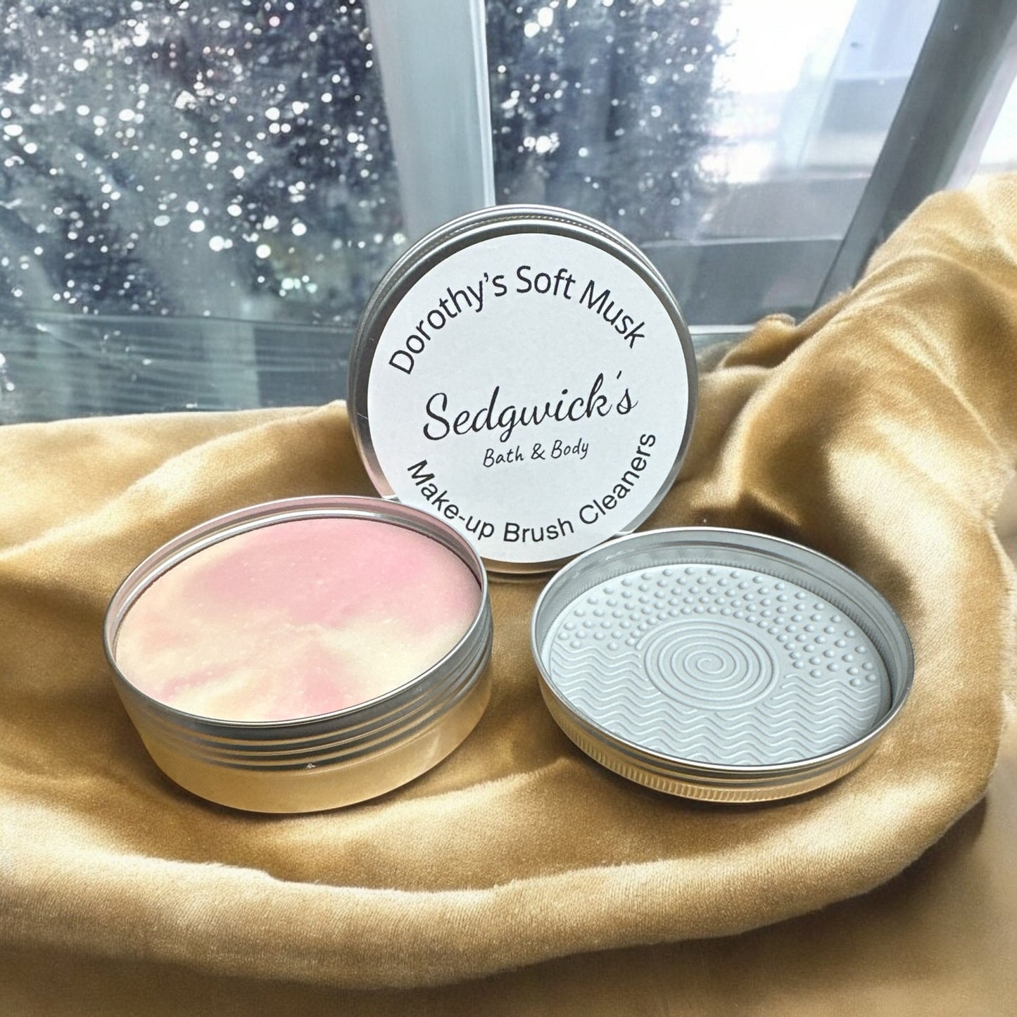Dorothy's Soft Musk - MAKE-UP BRUSH CLEANER